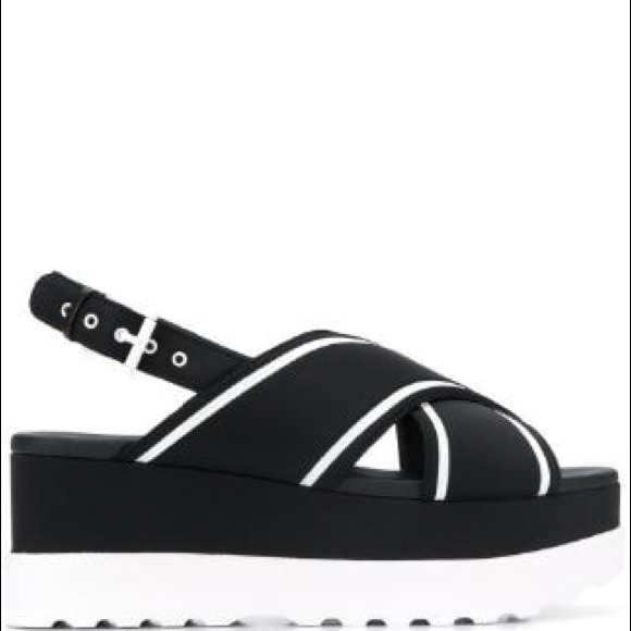 MICHAEL Michael Kors
Becker Platform Sandals - Picture 4 of 11